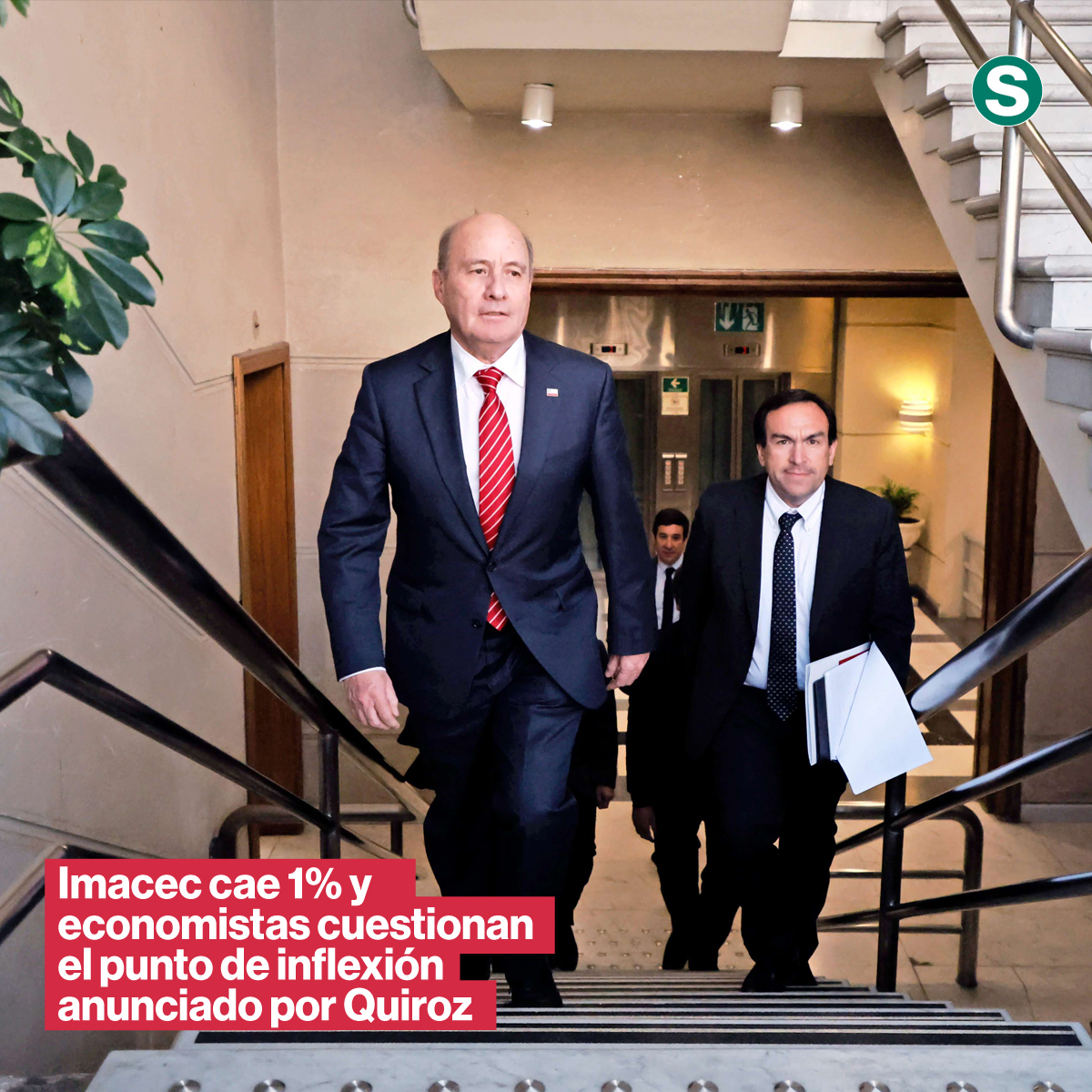 La_Segunda's tweet photo. Junio fue anunciado por Hacienda como “el de la inflexión”, pero julio y agosto volvieron a terreno negativo. Con la minería cayendo 17,4%, economistas advierten que el optimismo oficial puede terminar golpeando la credibilidad y la recuperación. 👉 https://t.co/Fxje9ICmRM https://t.co/XRwnoUzM3p