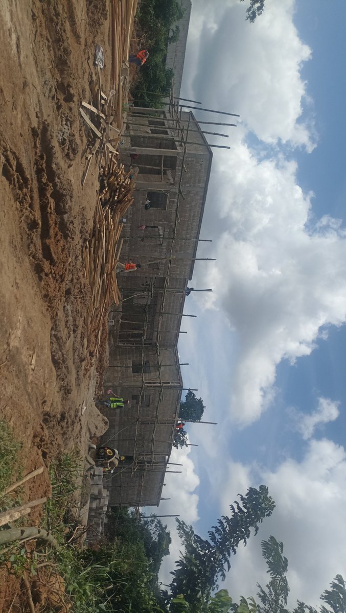 Adeboye_Graphix's tweet photo. A day in the life of a civil engineering intern 

#civilengineering
#intern https://t.co/jDX9SnJ3fi