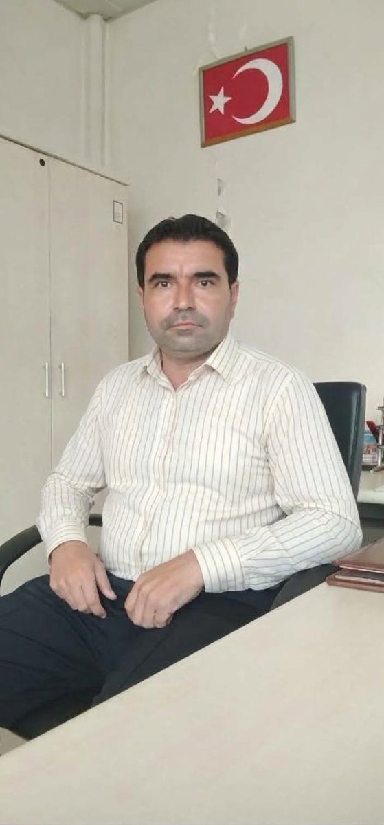 AhmetAlmas63's tweet photo. "Ve hüvellezî yünezzilül ğayse min ba'di mâ kanatû ve yenşuru rahmeteh, ve hüvel veliyyül hamîd."Şûra Suresi 28. Ayet
"O, insanlar ümitlerini kestikten sonra yağmuru indiren ve rahmetini her tarafa yayandır. O, dosttur, övülmeye lâyık olandır."
Hayırlı cumalar dilerim... https://t.co/fJKBIBqYrH