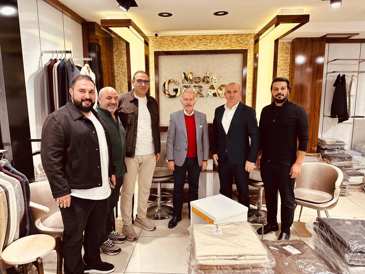 atilaaydiner's tweet photo. GERACE TRİKO VE TEKSTİL’in kıymetli ismi, sevgili kardeşim ve dostum İsmet Öztunç’u mağazasında ziyaret ettim. Efendiliği, nezaketi ve samimi ev sahipliğiyle bizleri en güzel şekilde ağırlayan değerli kardeşime teşekkür ediyor, çalışmalarında başarılar diliyorum. https://t.co/yVyXnLiLry