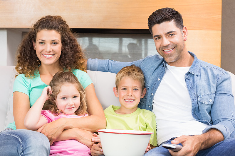 Kirkbyoexv's tweet photo. Esta noche de película con mi familia, palomitas caseras y risas sin parar. Los pequeos momentos son los mejores tesoros ， https://t.co/vgEuDPo9l0