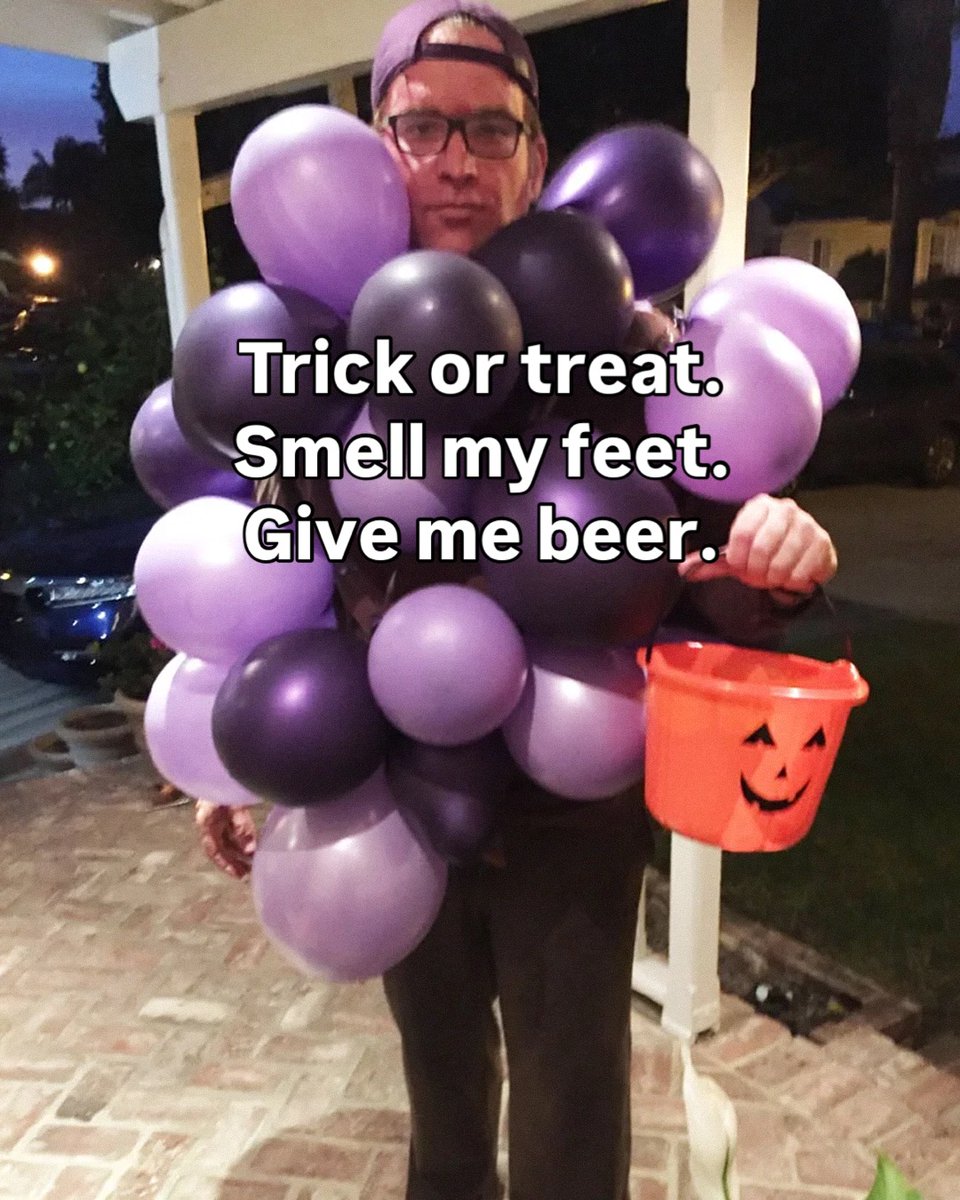 wiseacrebrew's tweet photo. Spooky season has arrived. https://t.co/UJdYK4E7dn