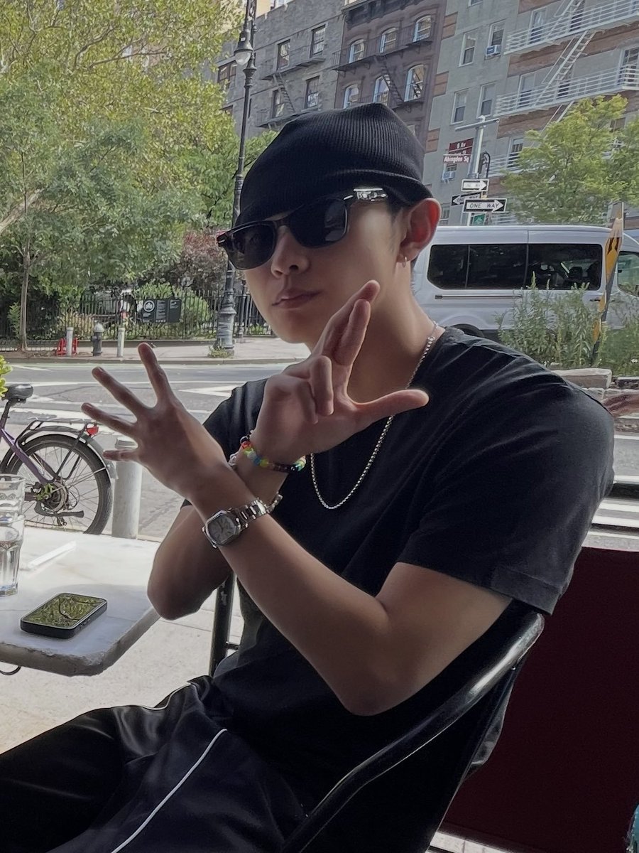 atmaRYUL's tweet photo. Salam ciput 🤙 https://t.co/POfE9bqzi7