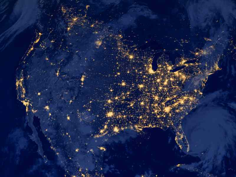 DISTRIBUTECH's tweet photo. [Power Grid News] Affordability concerns are holding utilities back from investing in reliability and resilience, report finds https://t.co/VJTp7fFggD #factorthis #GridModernization #News #PowerGrid #DTECH #ReliabilityandResilience https://t.co/PVSx8gEfYZ