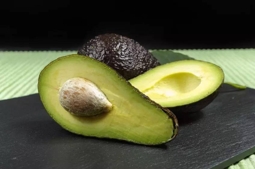 Christinia1el's tweet photo. Este aguacate espaol es cremoso, dulce y sin exceso de agua; perfecto para tostadas o guacamole, vale cada céntimo!， https://t.co/enlKWdarVg