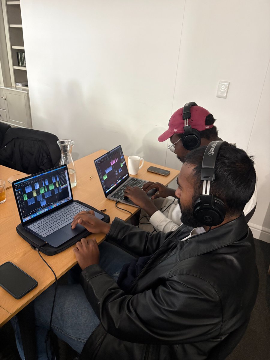Transom_org's tweet photo. Big thanks to @HindenburgNews, sponsor of this year's workshops! Students used Hindenburg to edit their 1st radio stories in our recent S Africa &amp; Massachusetts workshops. 🎧

We're grateful to Hindenburg for supporting Transom + the next generation of audio storytellers. 💛 https://t.co/WtdDbqfhj3