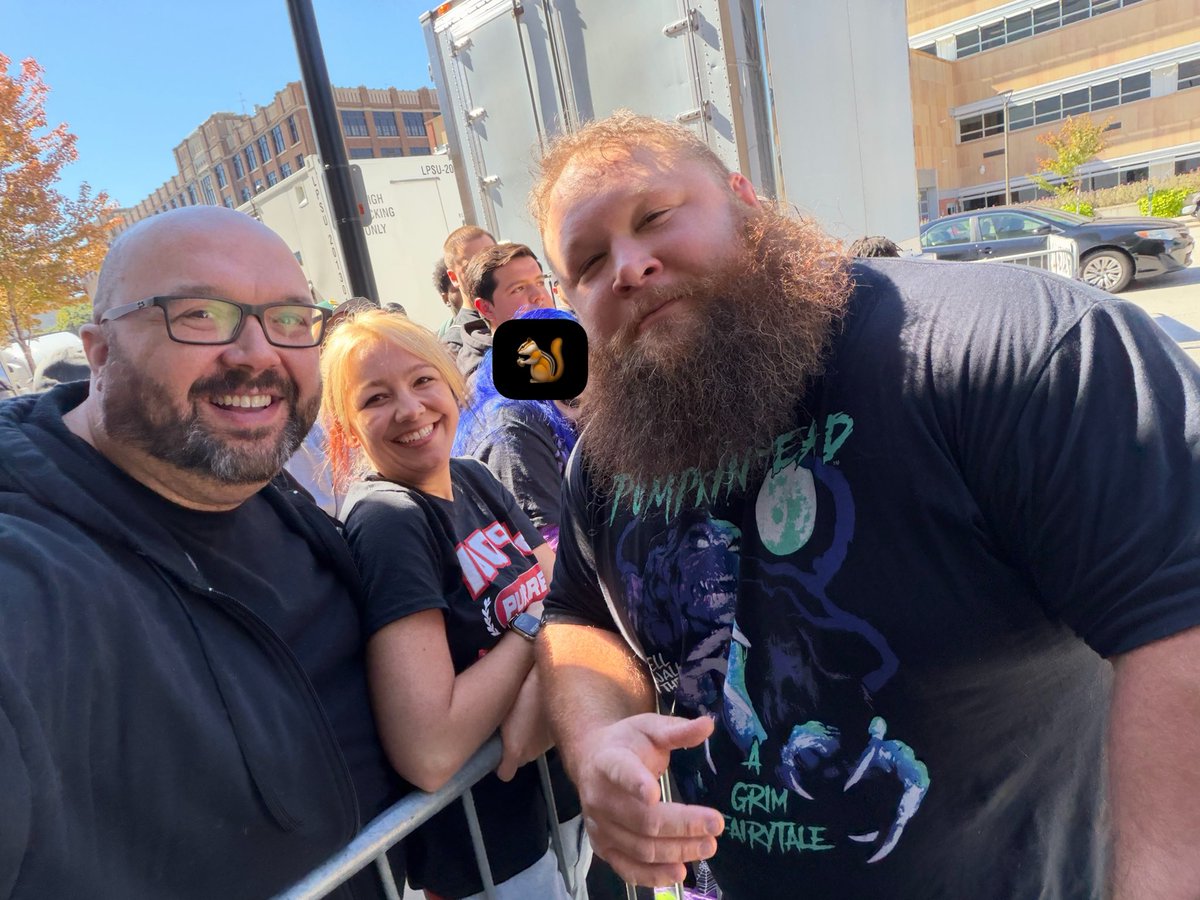 Desus_89's tweet photo. @otiswwe thank you for taking time to see us! It meant a LOT to everyone (I’m glad you love Jesus. He’s top tier! ) #100percentpurebabe #alphaacademy https://t.co/H5SjH1Kdwc