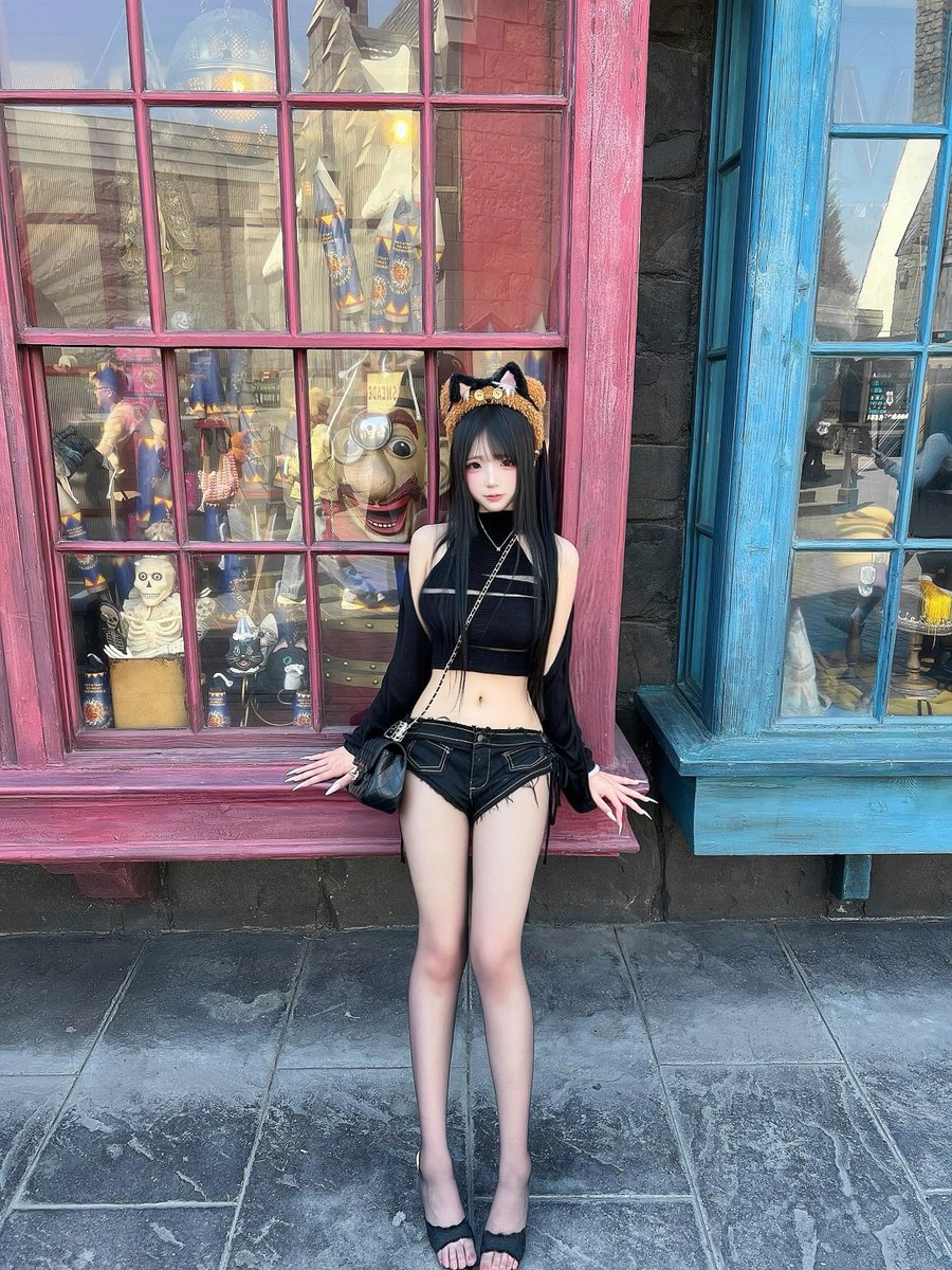 aki_healthy's tweet photo. "好热热#黑长直" " https://t.co/FfUmrNFTMl