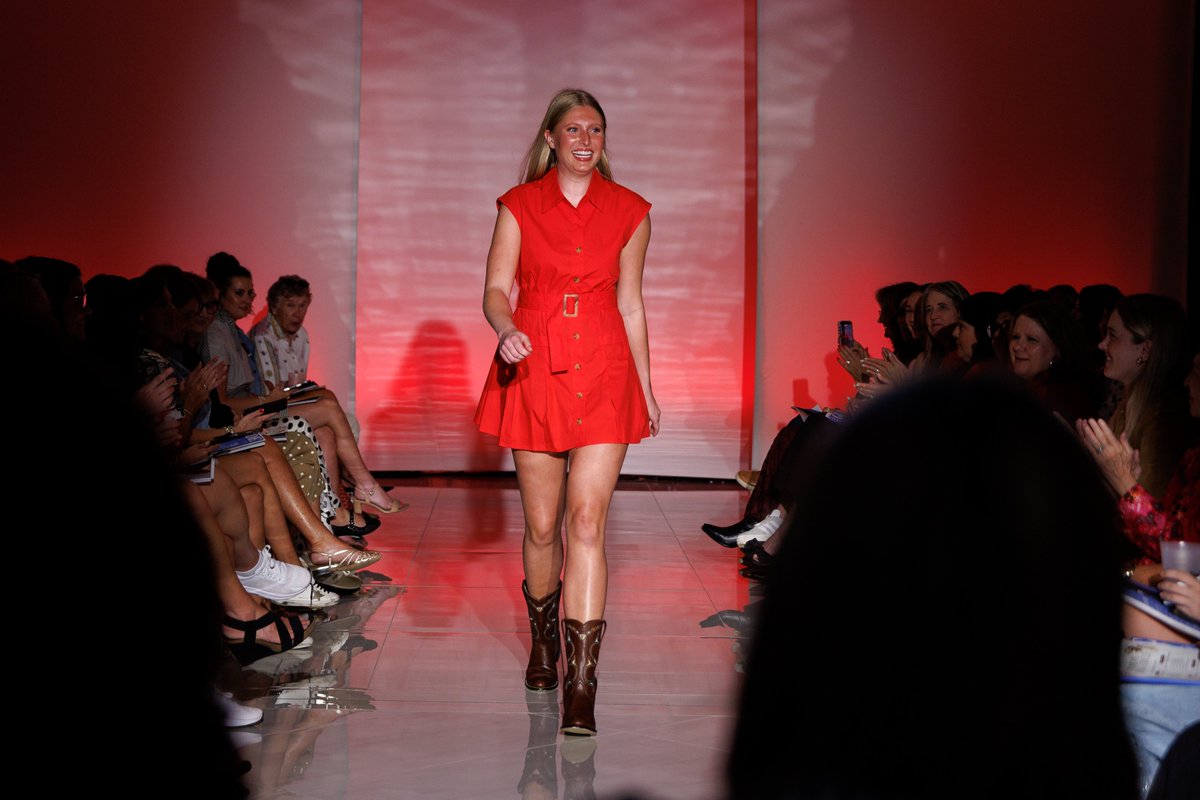 RedRaiderClub's tweet photo. Fashion with a purpose ✨

A special night at our inaugural Women's Giving Circle Fashion Show, celebrating the Women’s Giving Circle and the impact it continues to make across Texas Tech Athletics. https://t.co/zZsA5lJk34