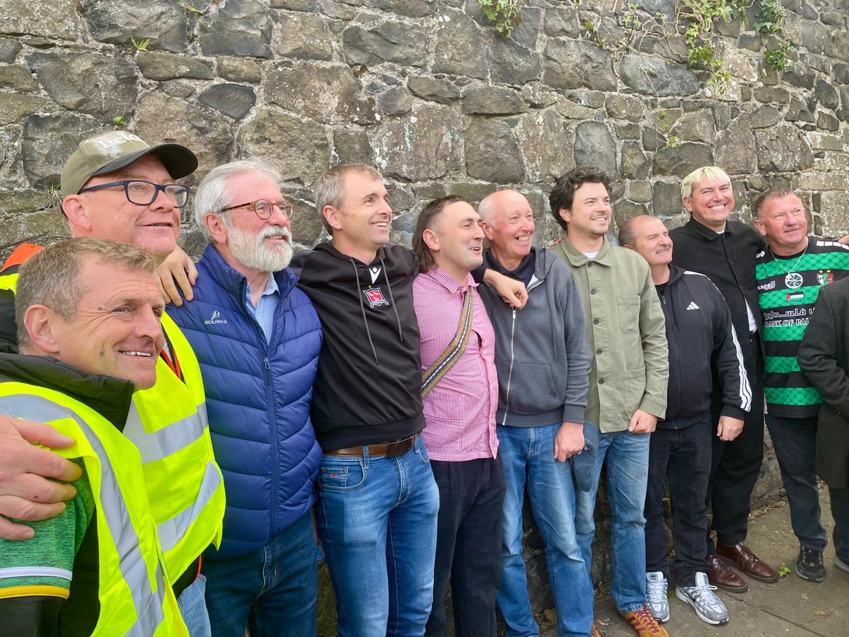GerryAdamsSF's tweet photo. Maith sibh to the Mary Wallopers, the residents of the Garvaghy Road &amp; all those standing with them in solidarity. 

We’ll continue to stand with them every step of the way. https://t.co/A698zJ8Ft0