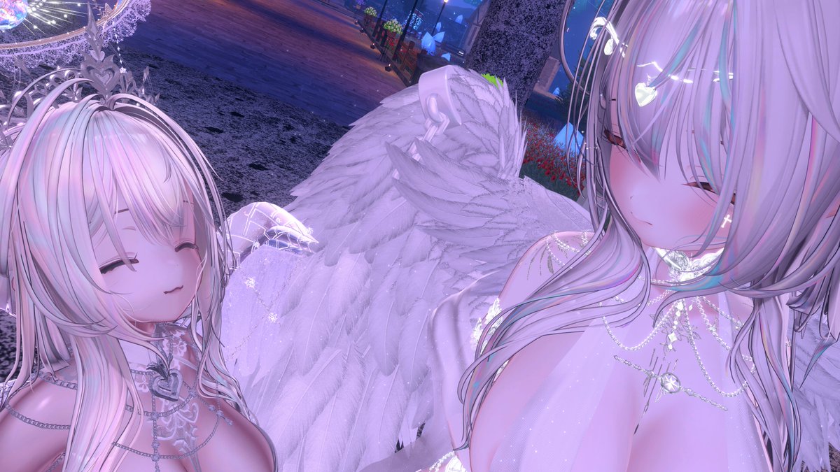 Eirian_vrc_'s tweet photo. 起きたら一番に見せたかったって言って見せてくれた改変！！自分一人で改変したって聞いて成長を感じて嬉しい反面、ちょっと寂しくもなった(*'ω'*)
姉妹みたいで本当にすごい嬉しかった！！
本当に大好きです(*´▽｀*)
これからもずっとよろしくね https://t.co/alWLoWAnqj