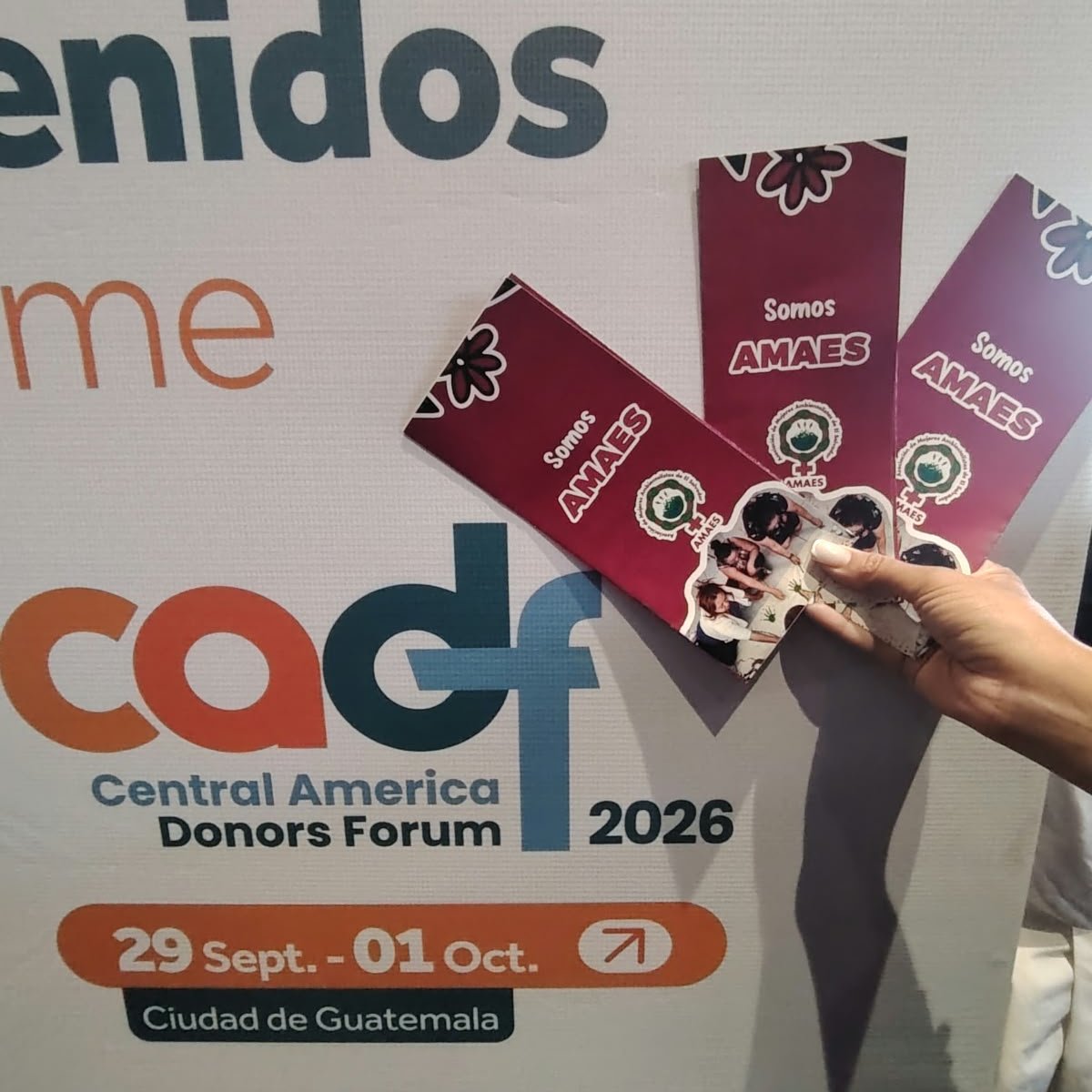 AMAESsv's tweet photo. ¡Estamos presentes!
Participamos en el #CADF2026, un espacio de diálogo entre diferentes sectores, sociedad civil, cooperación, sector académico y periodistas.

@SeaIF https://t.co/rOiCoubS8L