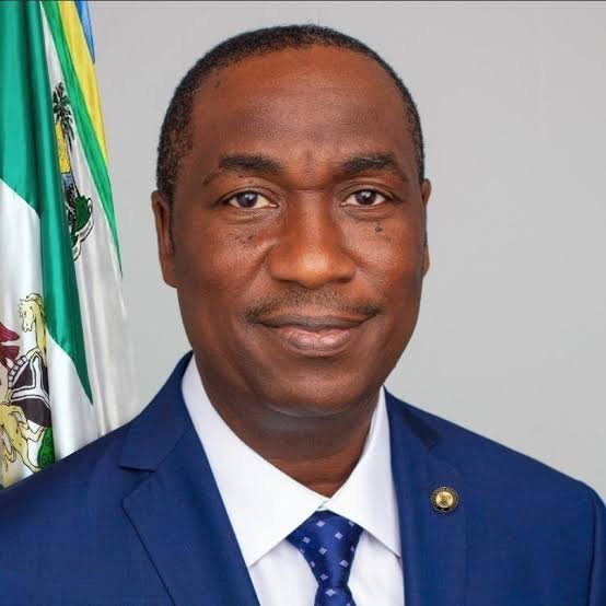 WESTCURATOR_'s tweet photo. All the unnecessary levies will be eradicated and I will as well work with all the local governments to ensure that we streamline different charges.

Dr. Kadir Obafemi Hamzat https://t.co/AiZw7oIIoU