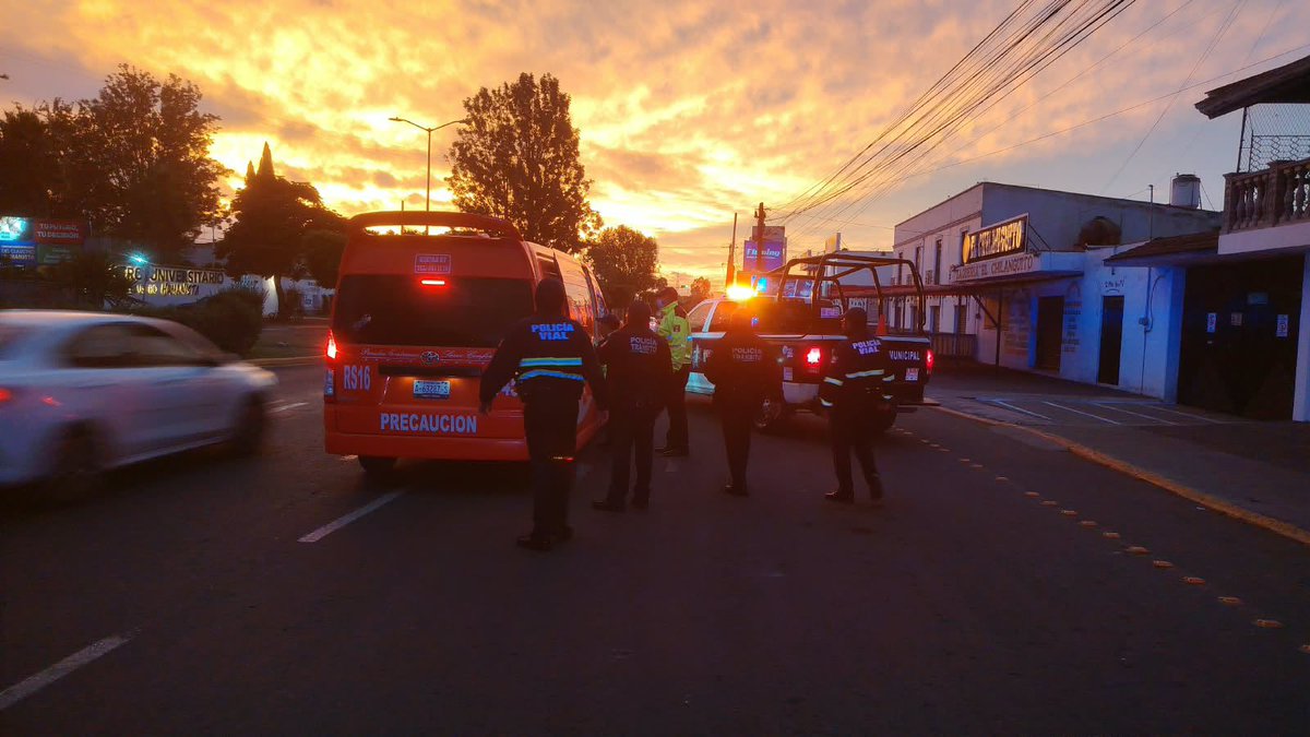 TonantzinFdz's tweet photo. ¡Tu seguridad 🫶🏼 en cada trayecto es nuestra prioridad! 

Implementamos el 🚨Operativo Pasajero Seguro en la Av. 12 Poniente para supervisar las unidades de 🚌 transporte público. 

Pensamos en todas las personas que madrugan y regresan tarde a casa en camión o combi; queremos que ✅ viajen tranquilas y con la certeza de que estamos vigilando las calles.