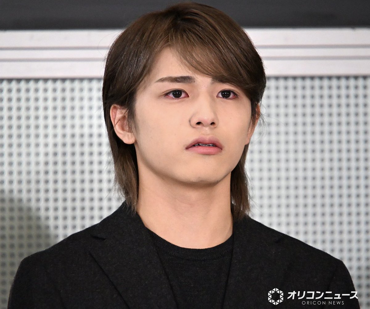 SasaO0915's tweet photo. とても不謹慎だけど謝罪会見のシノのビジュ良すぎん？
終始母親の気持ちで見守ってしまいました🥺 https://t.co/5n7f8YVVDr