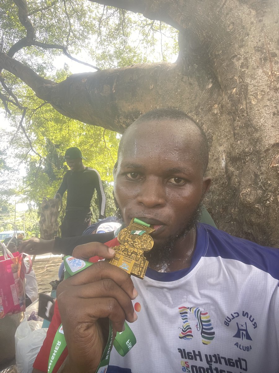 akindele_3a's tweet photo. I just woke up after spending 10 hours running around Lekki Phase 1, so please allow me to reintroduce myself to you all.

This is what you should call me now.

Thank you as you comply.

#ultrarunner #ultramarathon #ultramarathoners #runnerslife #bigrespect https://t.co/6rNAYwFAGj