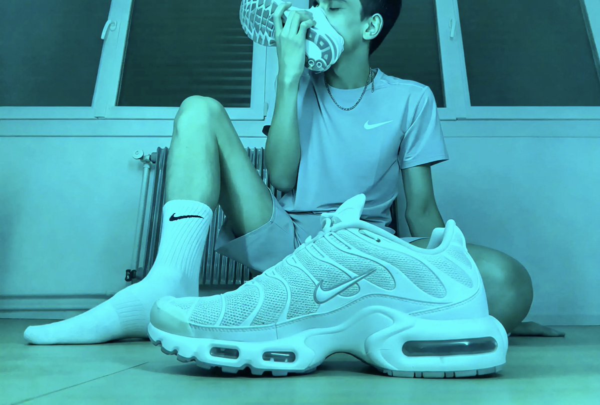 _SkinnySub_'s tweet photo. 🔵⚡️👅👟 #nike #Tn #Kiffeur #sneakersaddict #sneakersfetish (swipe la dernière est 🫣🔥) https://t.co/RTP3UKuLGm