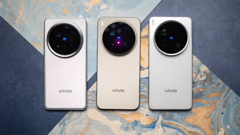 Afritechcon's tweet photo. vivo X300 Pro Review: A Camera Flagship Built Around a 200MP Telephoto.

vivo X300 Pro review covering its 200MP ZEISS telephoto camera, Dimensity 9500 performance, AMOLED display, battery and price.

Read more: https://t.co/pJgNoD6jPb
#vivo #camera #battery #AI https://t.co/15gQH6GAwk