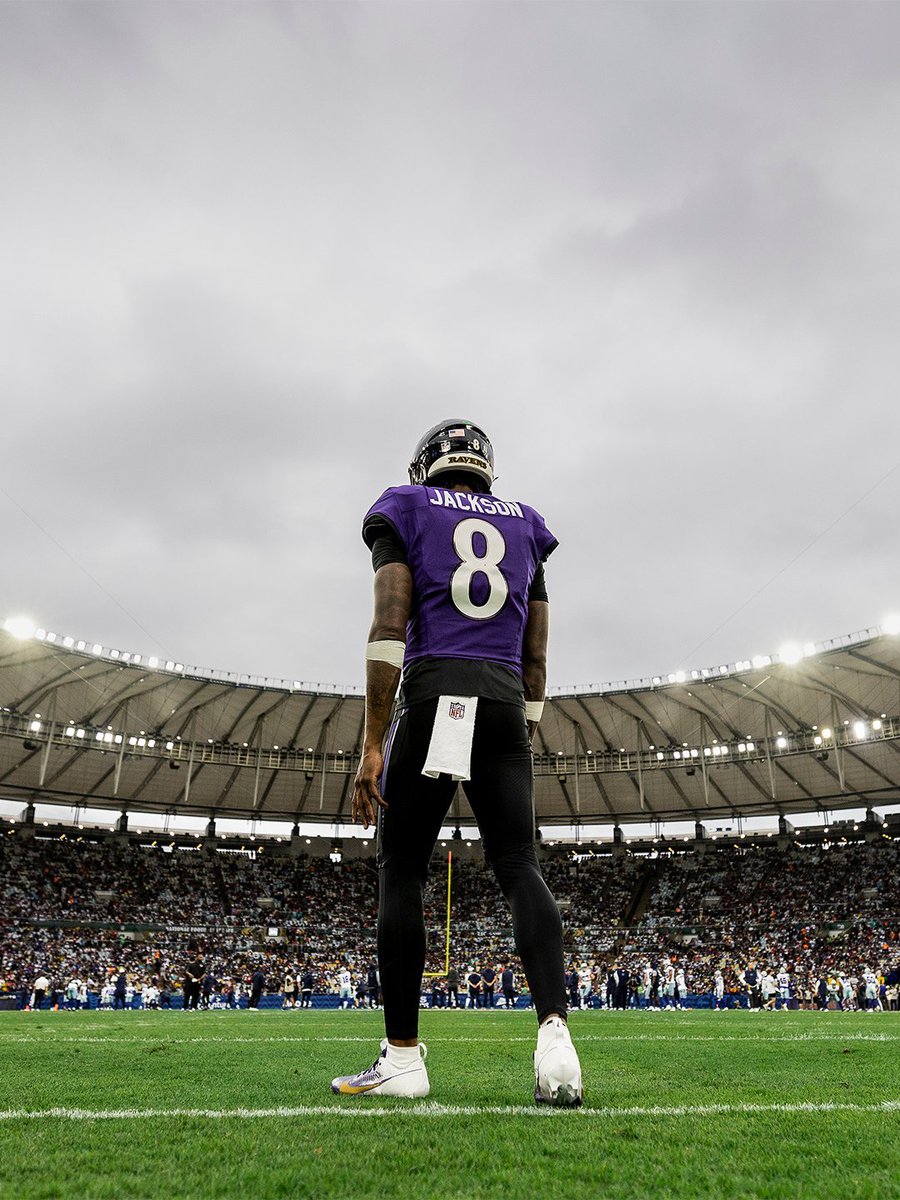 NFLBrasil's tweet photo. Foto que exala AURA. @Lj_era8 

📸: @Ravens https://t.co/fM3Y0mSsEz