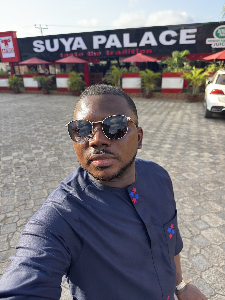 Dr_Pharouk's tweet photo. No-filter selfie thread.

Let's go. 😏 https://t.co/6kHdZIcYVv