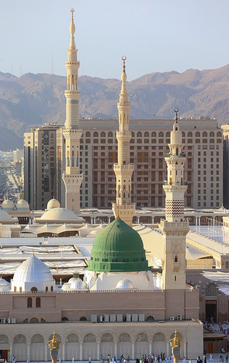 alrougui's tweet photo. عاجل : 

الميليشيا الحوثية الإرهابية تستهدف الأعيان المدنية التي تخدم مسجد رسول الله 

-محطة طيبة تخدم المسجد النبوي بالكهرباء على مدار الساعة https://t.co/7qzZgGA1bl
