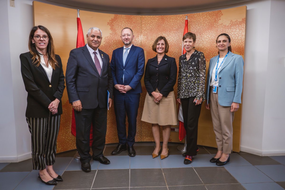 FAOLebanon's tweet photo. 🇨🇭 a key FAO partner since 2017, advancing Water–Energy–Food nexus🇱🇧
FAO DDG @BethBechdol,@FAOADG_NENA, @FAOemergencies &amp;FAOrep @VQuattrola met @vpasquier Deputy Head of Mission&amp; Katharina Häberli,Head of Inter Coop to build on this partnership&amp;expand solutions for farmers https://t.co/sZ1EZohScU