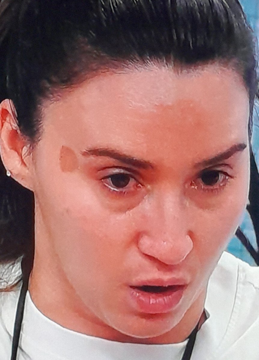 LSTW039444's tweet photo. Massacraram tanto a rapariga q ela até se emocionou.

Crucificam o luis e crusificam quem anda com ele, o zaza quer marginalizar e isolar o luis por completo como se ele tivesse sida ou lepre. Isto é do + mesquinho q pode haver, nunca gostei do zaza mas ele aki tá do pior
#bbtvi https://t.co/yWFU6akIZq