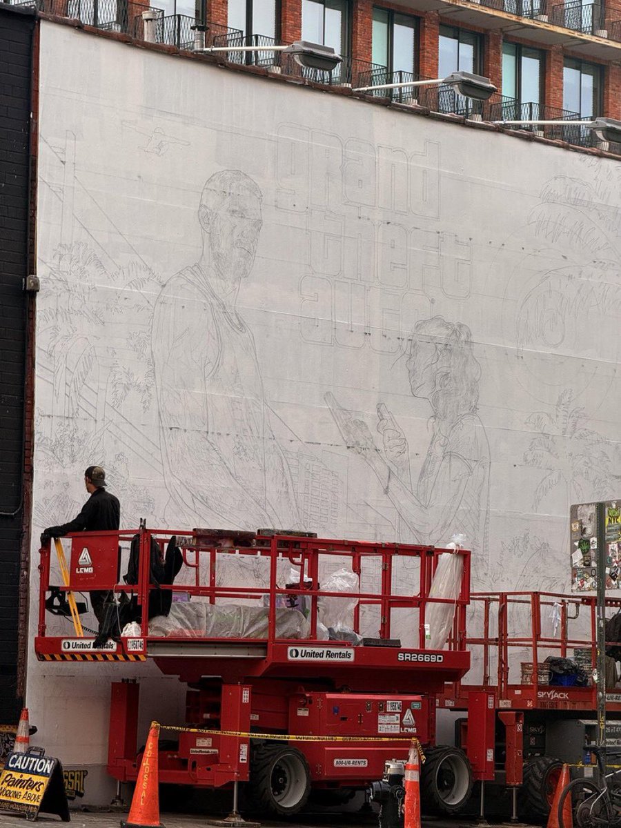 Kulturlesite_'s tweet photo. 🚨🎮 WOW 

Une FRESQUE de « GTA VI » est en train d’être réalisée à BROOKLYN !! 

Ça s’annonce grandiose 😳 https://t.co/qOyRgBXZlt