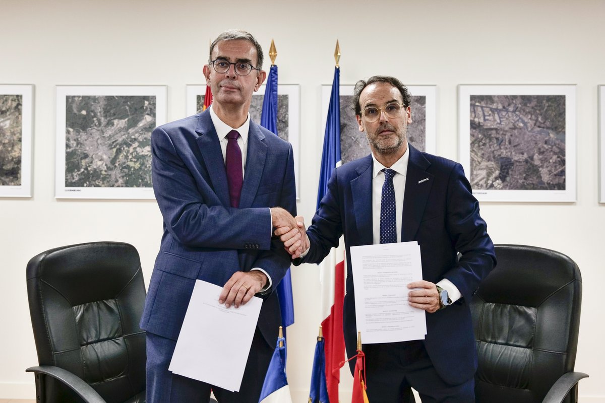 PLD_Space's tweet photo. Together with @CNES, we're strengthening Europe’s future launch capabilities from the Guiana Space Centre (@EuropeSpacePort)🌴🚀

A new agreement advances the infrastructure and capabilities needed to scale launch operations across our MIURA vehicle family, including the assessment of a second launch pad for future MIURA 5 and MIURA 9 missions.

🇪🇺 Expanding Europe’s access to space, from Europe.

More: https://t.co/VCfRI0irE3