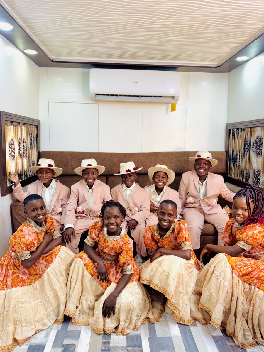 masakakids's tweet photo. Hello, India! 🇮🇳 #Bindaas (Telugu) is out now, watch us in Bindaas! 🔥 We’re so happy to be part of Jailer 2, coming to cinemas on October 15! 🎬💃🏿✨
:
#Jailer2
@sunpictures
#masakakidsafricana
#suntv
#masakakids
#jailer2❤️‍🔥😎 https://t.co/obTgY43lpg