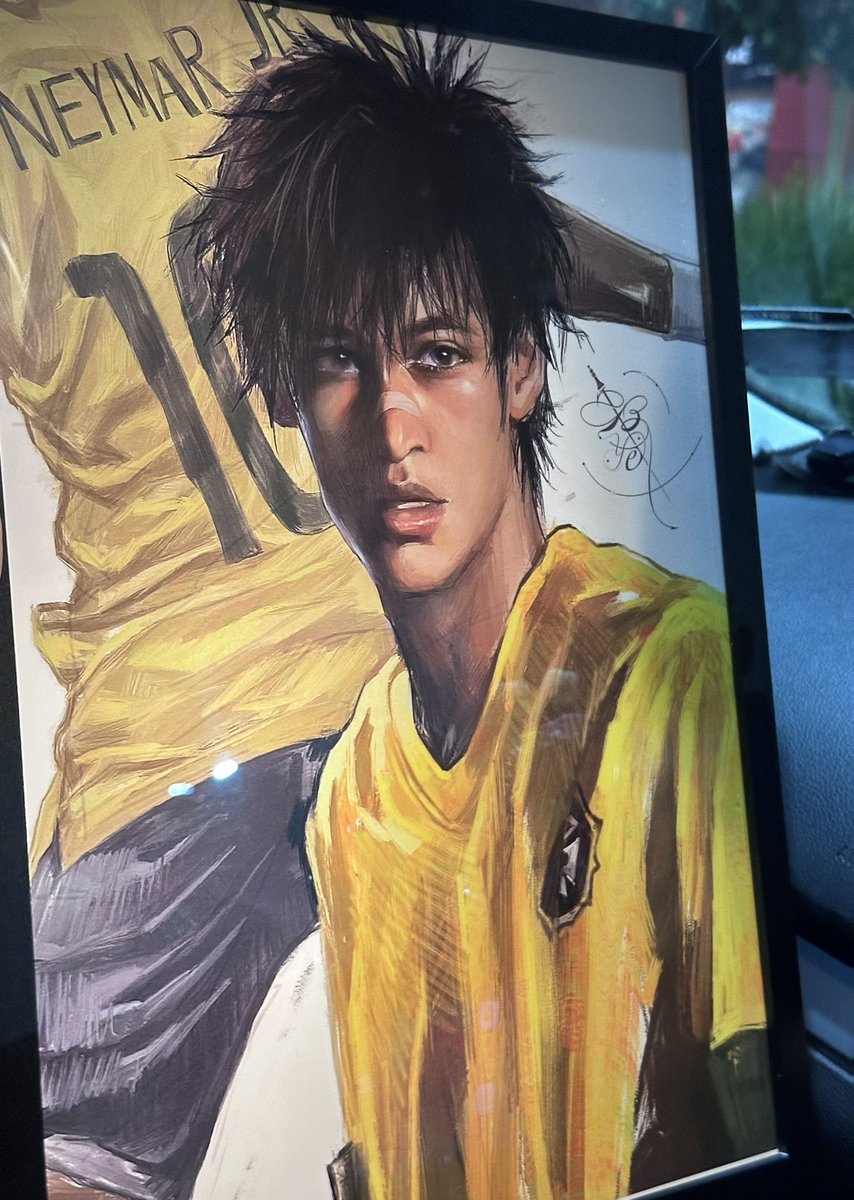narzii6's tweet photo. I actually managed to bring some of the Fanart to Neymar in person this year…Im just still not sure should I post the video on X or tiktok tho…maybe just dump on tiktok someday🤔 https://t.co/snNubiraA8