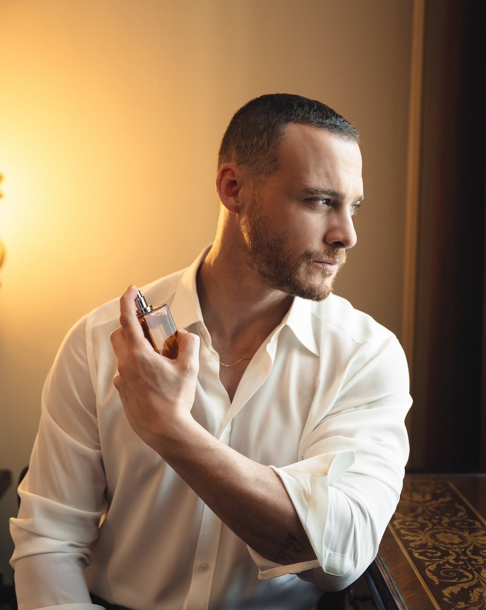 live__for_music's tweet photo. Kerem x Dolce&amp;Gabbana Devotion 
#KeremBürsin https://t.co/p31F9VHqV0