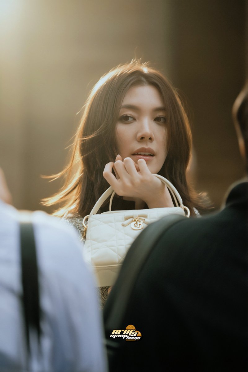 ormsmamihome's tweet photo. “Some women wear the season. Some women become it.” 🤍

In Dior Summer 27, Orm Kornnaphat carries the softness of spring and the warmth of summer through Paris Fashion Week. 🇫🇷

#OrmKornnaphat 
#OrmKornnaphatDiorSummer27 
#Dior #DiorSummer27 #PFW
@ormmormm @Dior @XFashion https://t.co/drXfiKMgHC