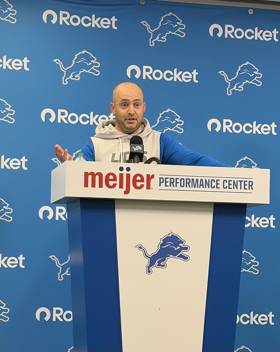 burchie_kid's tweet photo. Drew Petzing told Juice Scruggs he needed to be louder when he first moved to center.

"So it’s not the Ron Burgundy question mark at the end. It’s more like, 'No, I *am* Ron Burgundy and this is what we’re doing. Let’s go.' You've seen that develop in his time at the position." https://t.co/mySkKYoue2