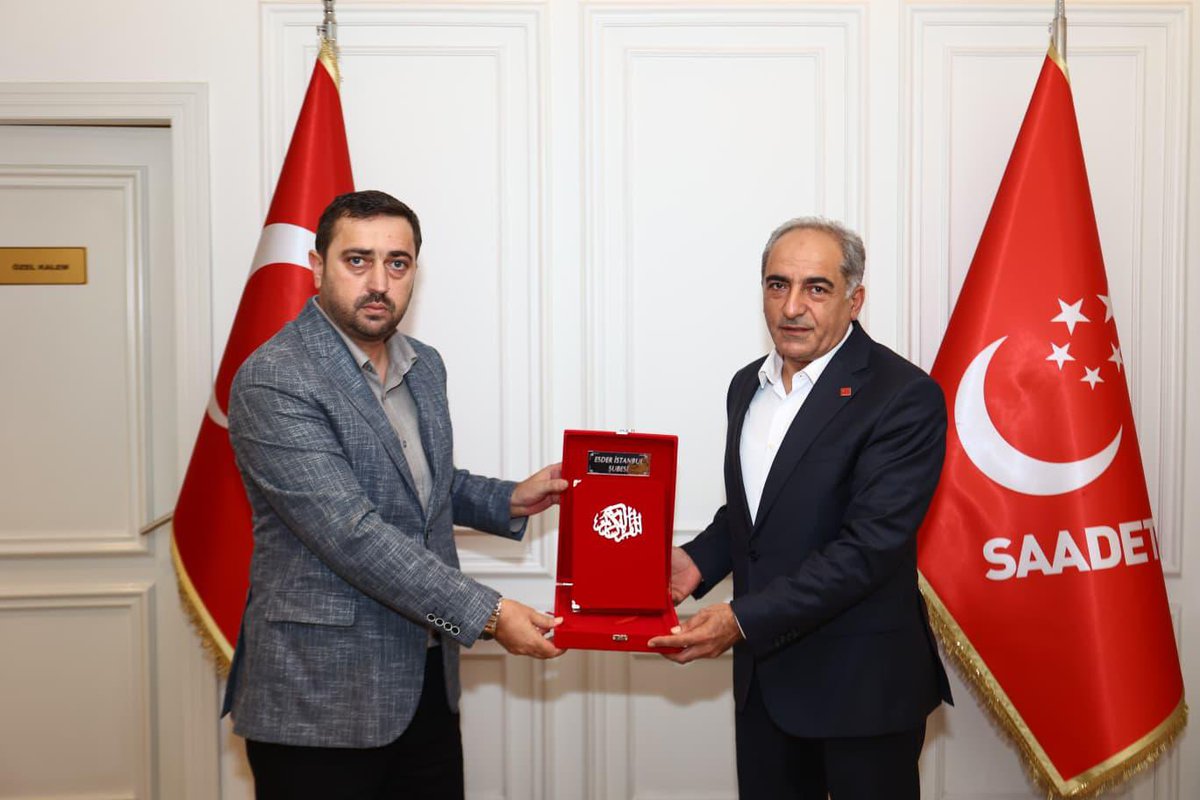 SaadetIstanbul's tweet photo. ESDER İstanbul Şube Başkanı Kenan Tabak ve Yönetim Kurulu Üyeleri, İl Başkanlığımızı ziyaret etti.

Nazik ziyaretleri için kendilerine teşekkür ederiz. https://t.co/uanMVXQHcN