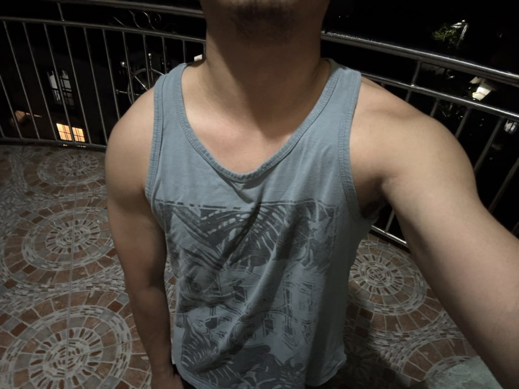inigobenj's tweet photo. whatever bro https://t.co/EAduwsVqoK