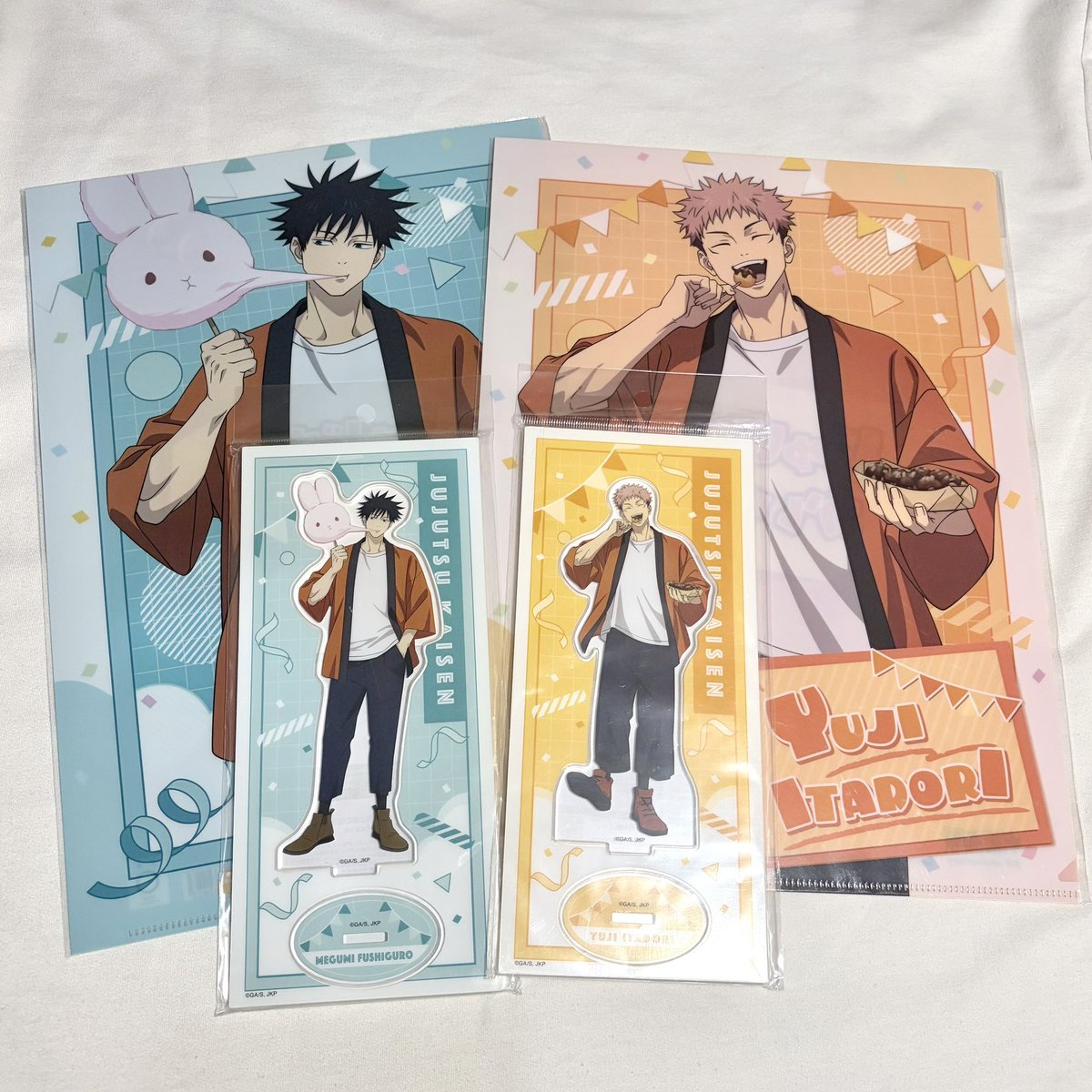 Iam_Cc19's tweet photo. #虎伏 #ItaFushi It took over a month to wait for them to be deliveried to my home but look at this awwww 😭🙏 Oh my two dear boys, so adorable and so worth my time and money https://t.co/4Rm0VWrtcI
