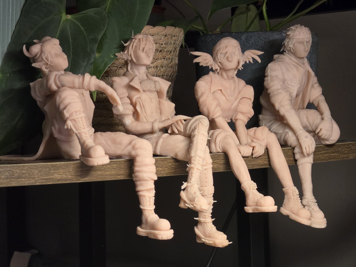 Not_Fancywine's tweet photo. Whole gang pulled up
One pic without their wings etc
#mexicanbomb
Under the post you have two wips  of my new projects :p https://t.co/wTfzKDzDxr