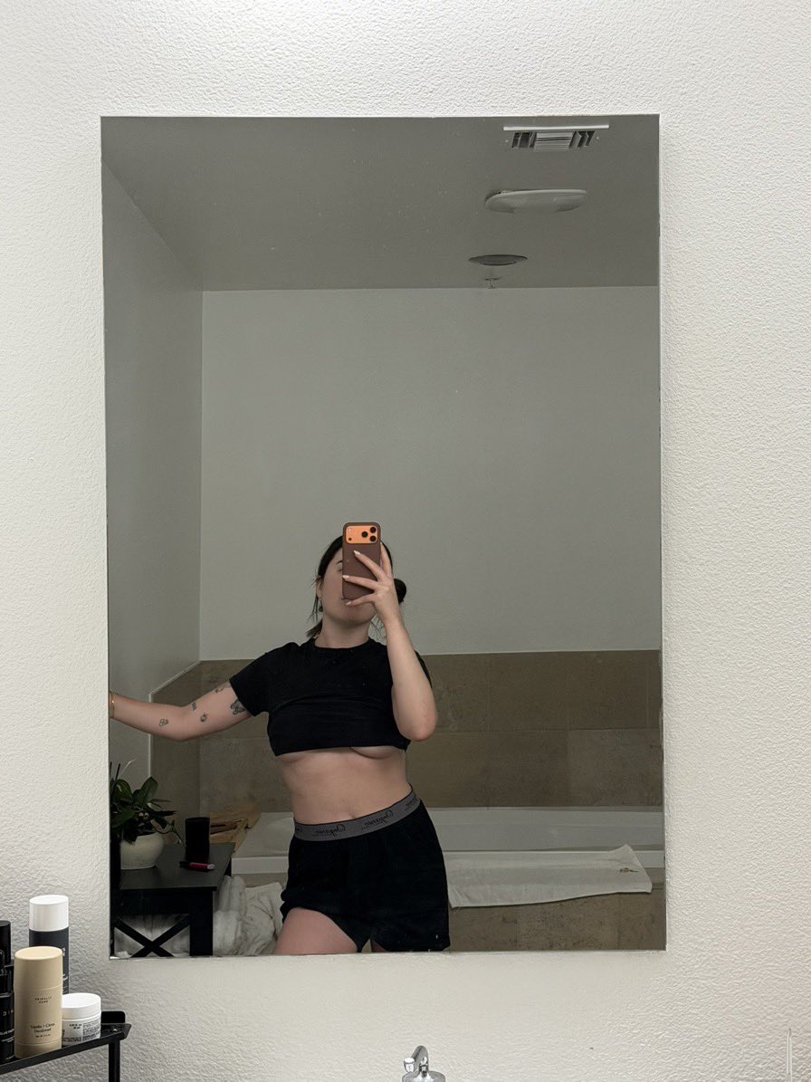 laurajms23's tweet photo. Who's down for some fa naughty ft till nut link in my bio i am selling #nsfwtwt #buyingcontent https://t.co/bP3NHbTMSl