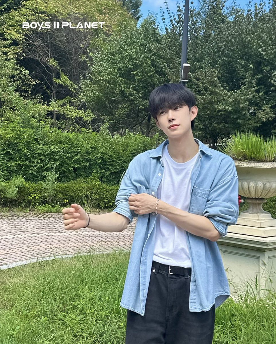 leeeeegeonxin's tweet photo. ゴヌくんに会いたすぎて鬱プラかましてたところにゴヌくん情報きてありがたいとしか言いようがなくてありがとう
キムゴヌコーデ大好きです🩵🫶🏻 https://t.co/A55htpeyCl