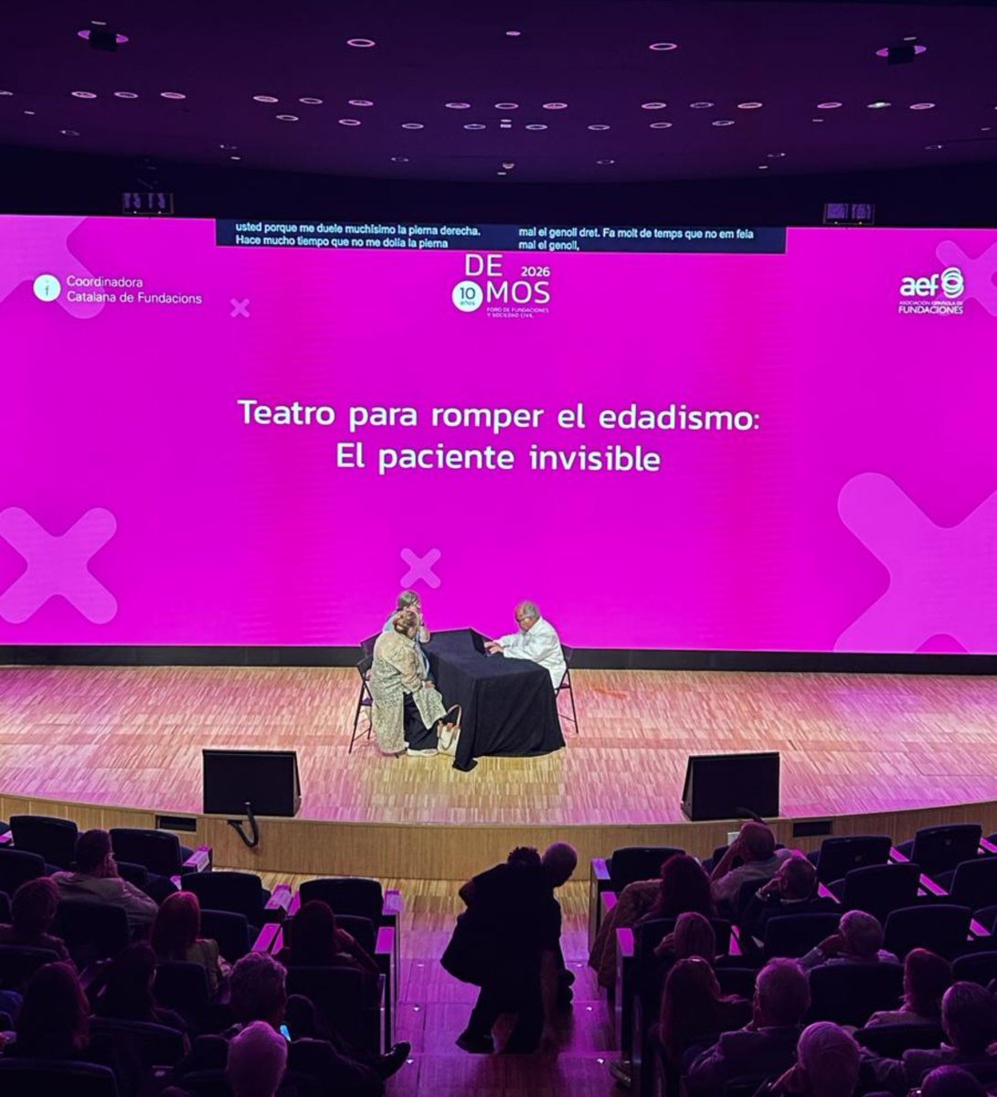 foro_demos's tweet photo. 🎭 Y para cerrar #Demos2026, la cultura toma el escenario.
El Grupo Grandes Estrellas de la #FundacióAvismón presenta El paciente invisible, una obra que utiliza el teatro para romper el edadismo y abrir nuevas miradas sobre el envejecimiento. https://t.co/LdqMVf6JLa