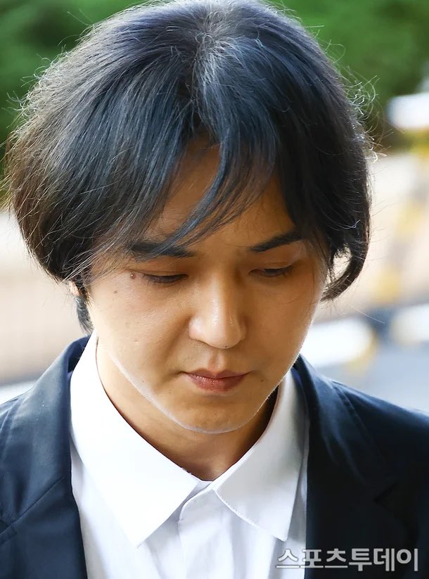 kchartsmaster's tweet photo. WINNER’s MINO has been sentenced to two years of probation for violating the Military Service Act, with a one-year prison term if he breaches probation.

https://t.co/dpE0GLBuUR https://t.co/AJArXVEFSt