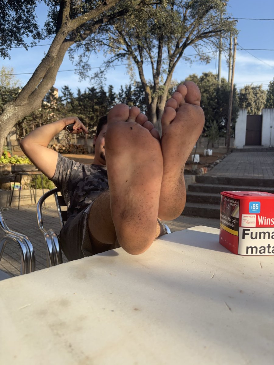 cashmasterbrun0's tweet photo. Same plan as yesterday 👀

I’ll be with @CashMasterDieg0 all night again… we’ve been spending way too much time together lately 😏👣 Come say hello and show us some devotion💰

Let’s see if we can hit 500 followers in under a week 🔥

#findom #maledom #feet #malefeet #footfetish https://t.co/Wm6s6xz6e9