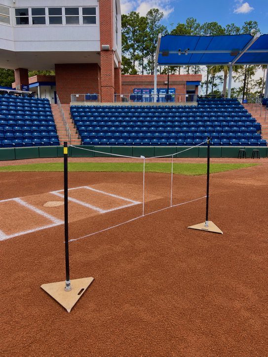 _TimWalton's tweet photo. Look what we got from @GTeeUSA What a great visual aid for our pitchers and easy to use tool for our pitching coach. We always appreciate GTee making things so easy to use with quality long lasting materials. 
👍🐊🥎🌻 https://t.co/z1UU4x4BEt