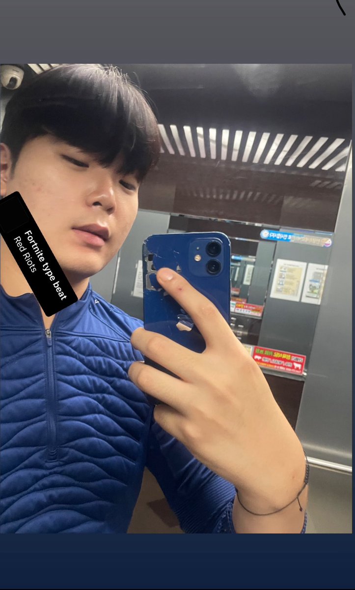 hy_bin_o's tweet photo. 친해질 넘 #ㄱㅊㅅ #게친소 https://t.co/NLLQUspG85