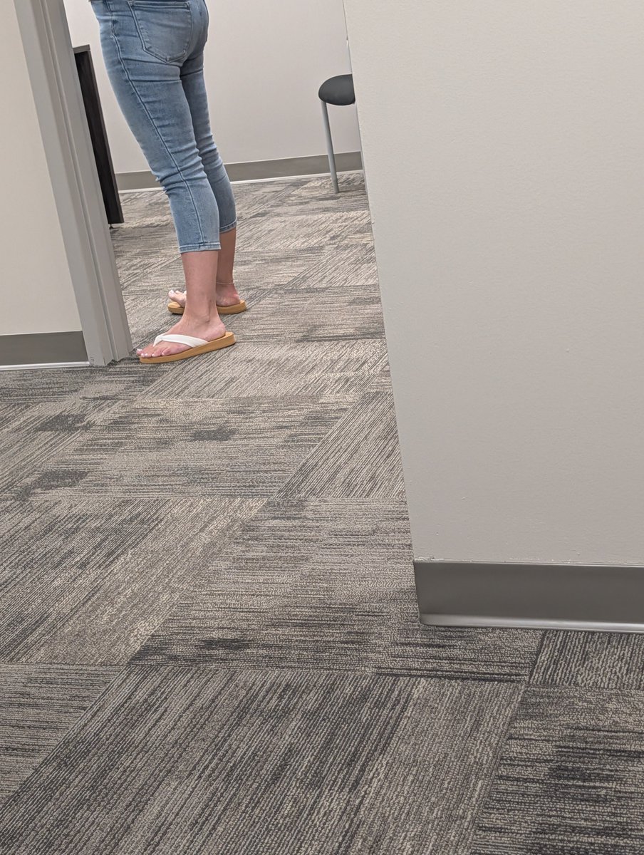 trev_right's tweet photo. Office girl feet https://t.co/ZCxHGMGupK