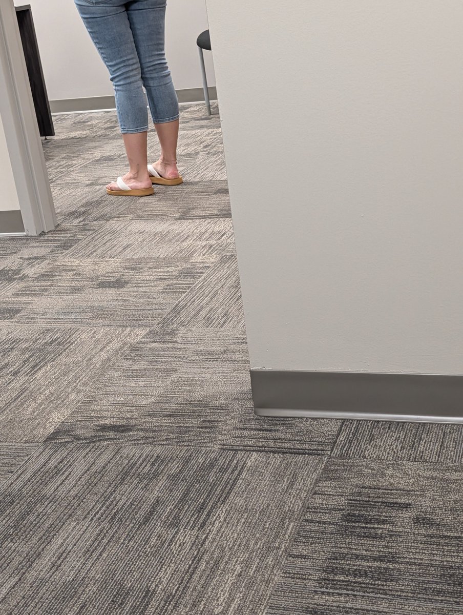 trev_right's tweet photo. Office girl feet https://t.co/ZCxHGMGupK