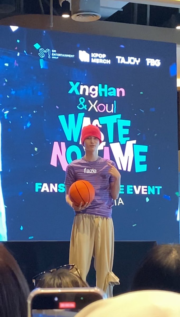 itjeea's tweet photo. HAPPY BIRTHDAY MY TWINyyyy🧚🏻 #XNGHAN ! 🍀✨💐🩷🥺

#오늘승한생일_관심좀 
#BornToGlow_XngHan
#HAPPYXngHanDAY https://t.co/eVr0nauRir