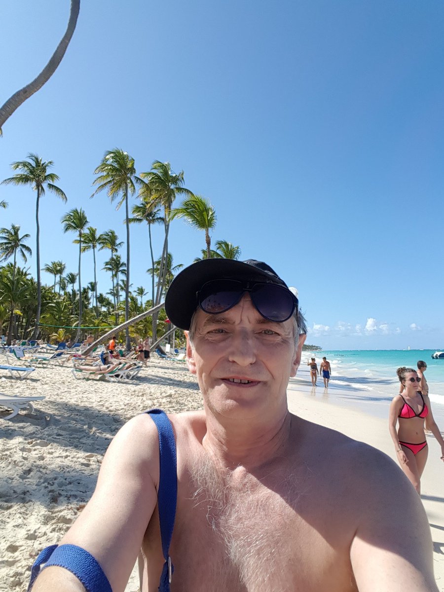 JeanLouisMfs's tweet photo. Souvenir des vacances au soleil ! ☀️🏖️ Punta cana République dominicaine Caraïbes 
#PuntaCana #Vacances #Soleil #Plage #Voyage #DominicanRepublic #PuntaCana2026 #Détente https://t.co/3imXV4L4dz