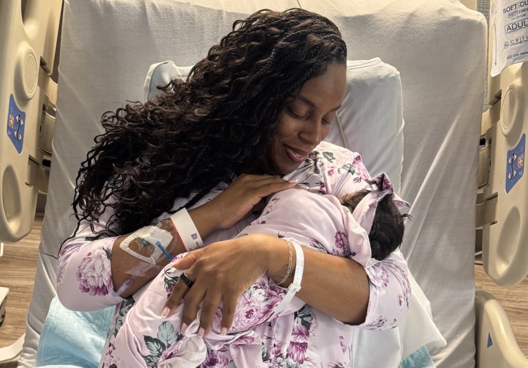 RepLaMonica's tweet photo. She’s here! We just welcomed our beautiful baby girl and words can’t describe how blessed my family feels. Being a mom is one of the greatest joys of my life, and I’m beyond grateful.

Thank you, everyone, for your love and support. It means the world 💕💕 https://t.co/yKwKtjpGPf